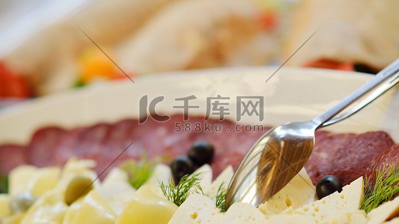 膨化食品批发市场，谁在悄悄洗牌